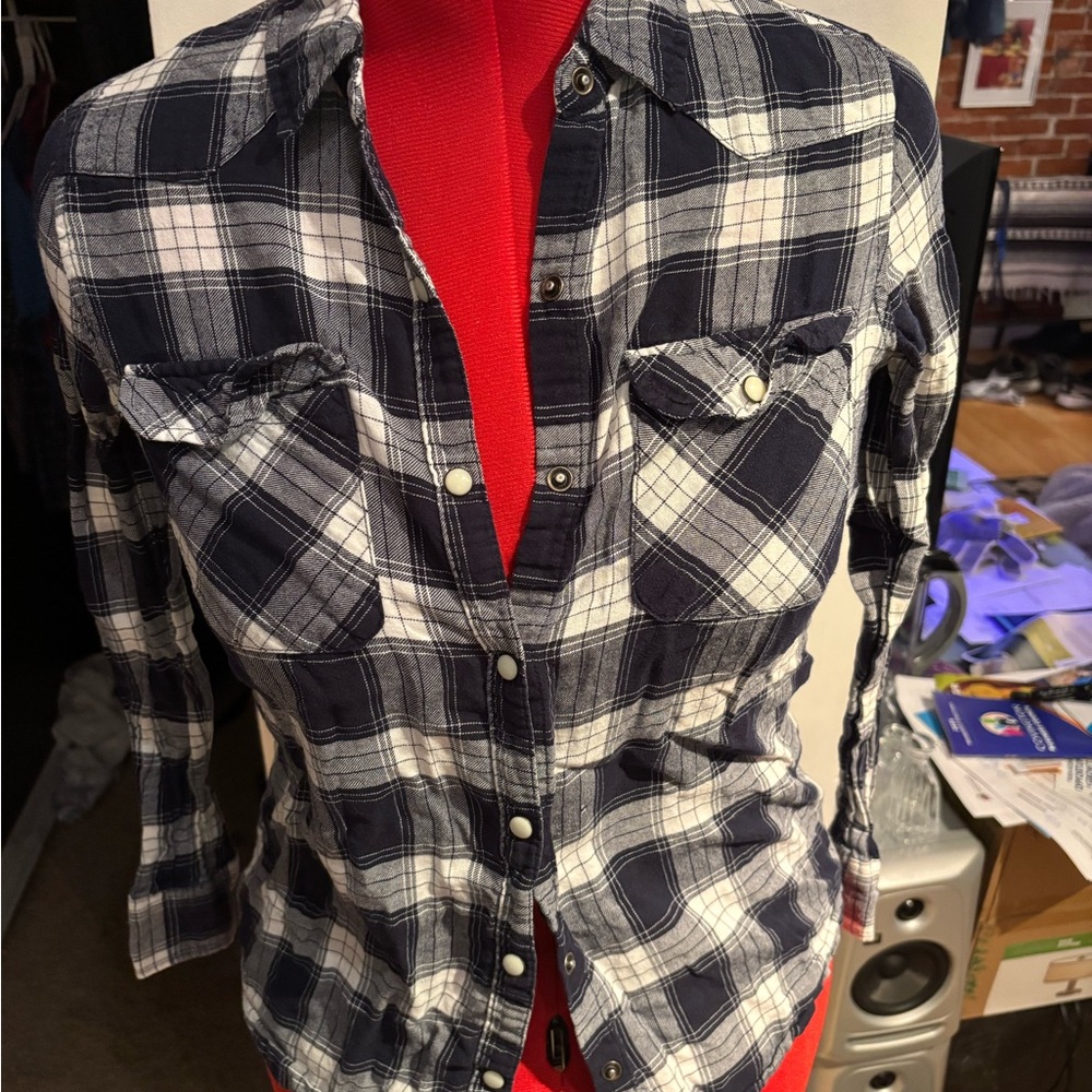 Women’s Forever 21 S Plaid Button-Up Shirt
